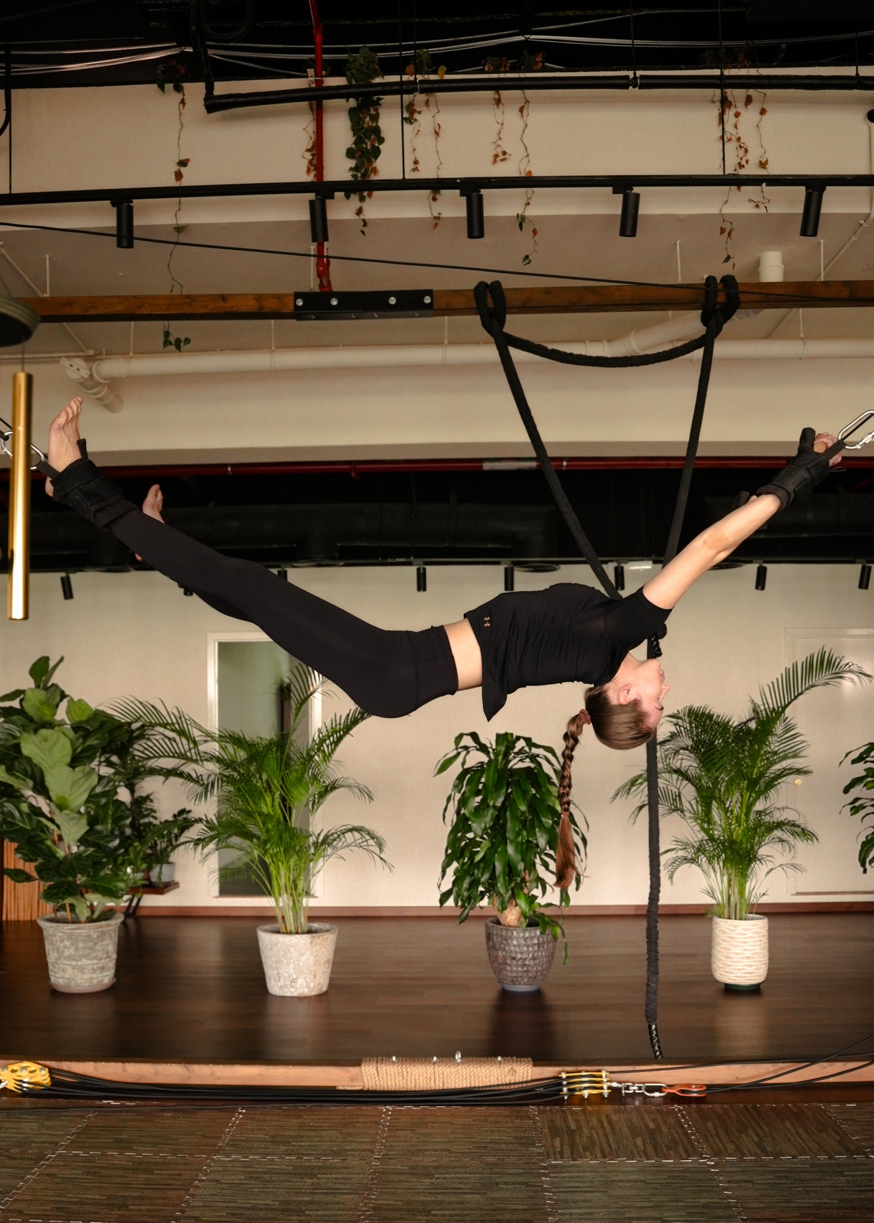Pramas body practice in the Dubai studio